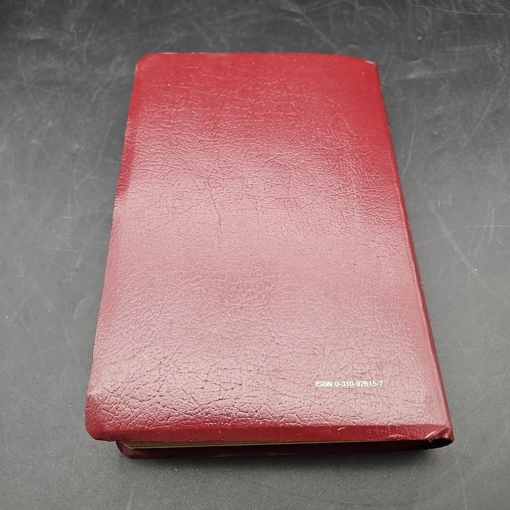 Holy‎ Bible New International Version With Helps Red Letter Zondervan 2001 VTG